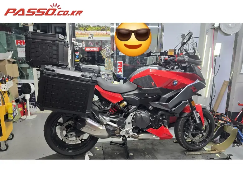 BMW F 900 XR