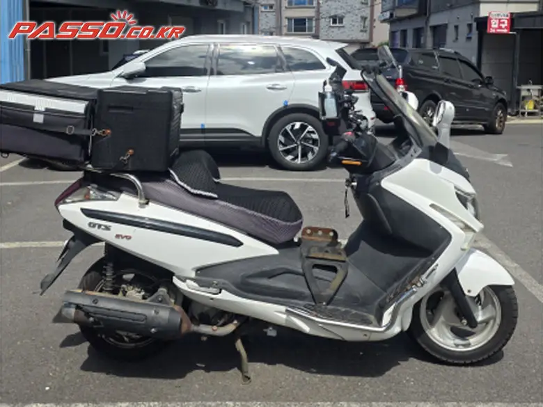 SYM Voyager 300 i EVO