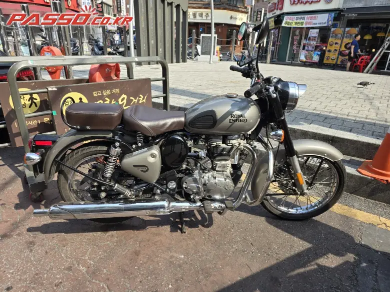 Royal Enfield Classic 500