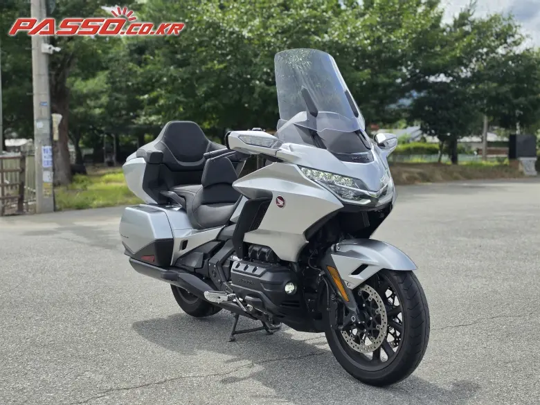 Honda Gold Wing Tour DCT Airbag