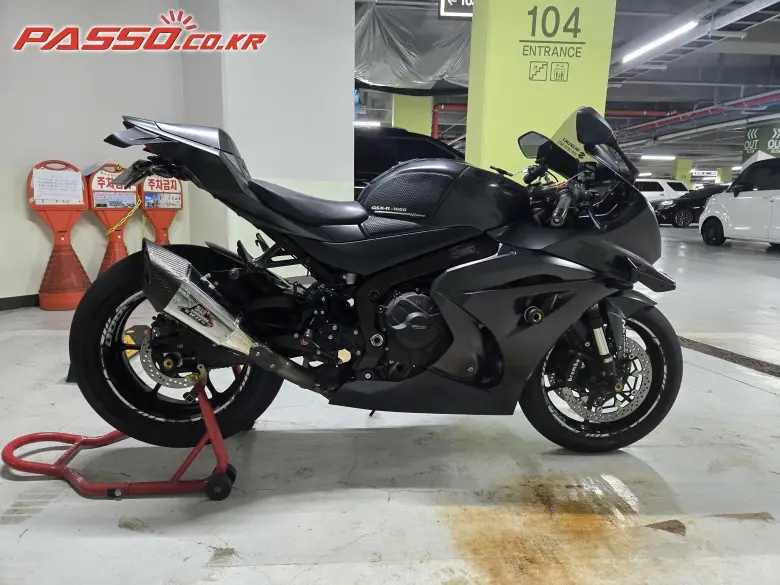 Suzuki GSX R 1000