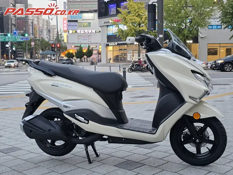 Suzuki Burgman Street 125 EX