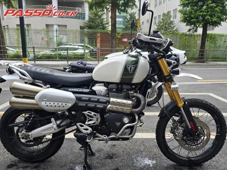 Triumph Scrambler 1200 XE