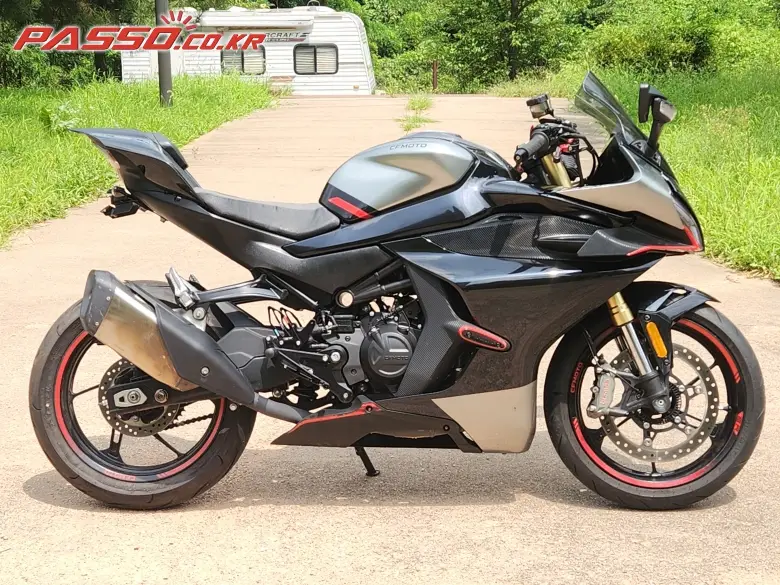 CFMoto 450 SR