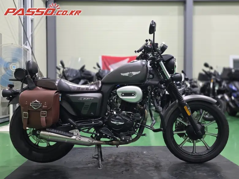 Hansom Bike Benet 125