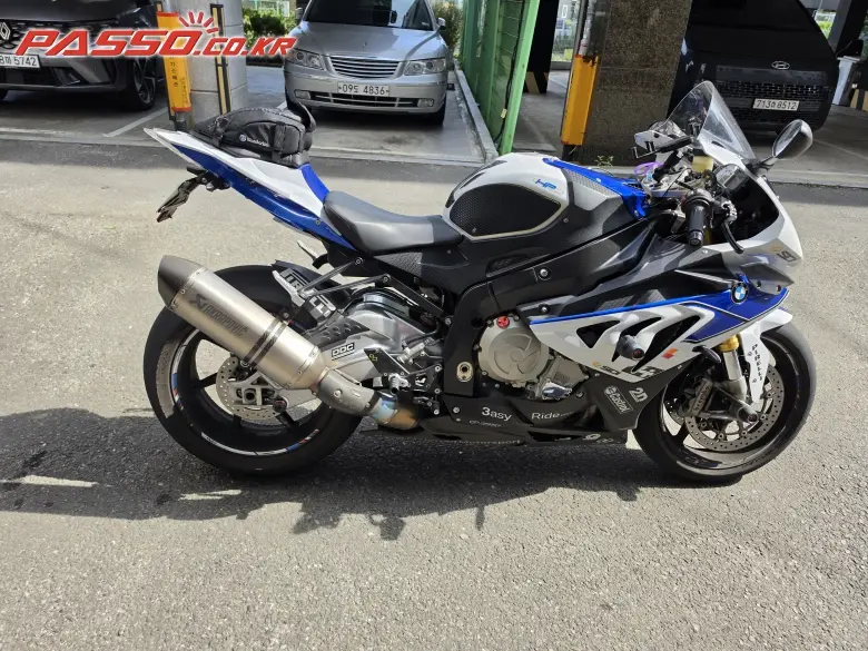 BMW HP4