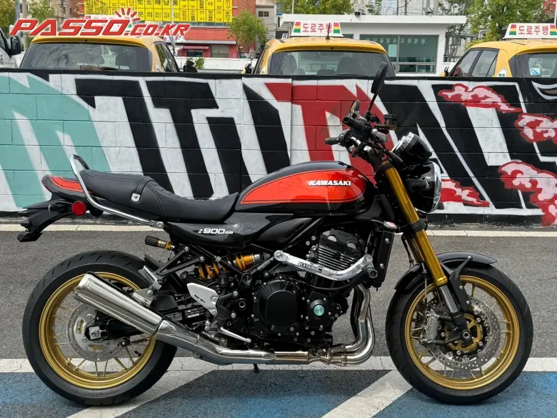 Kawasaki Z 900 RS SE ABS