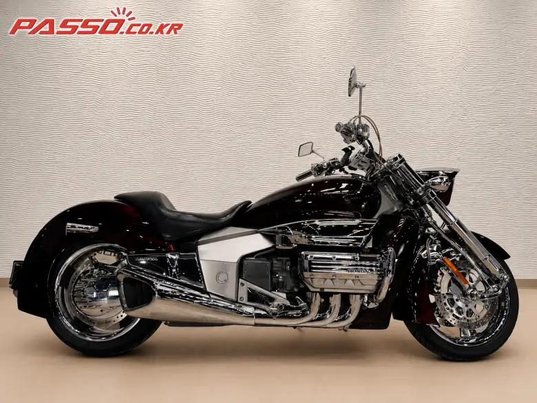 Honda Valkyrie Rune