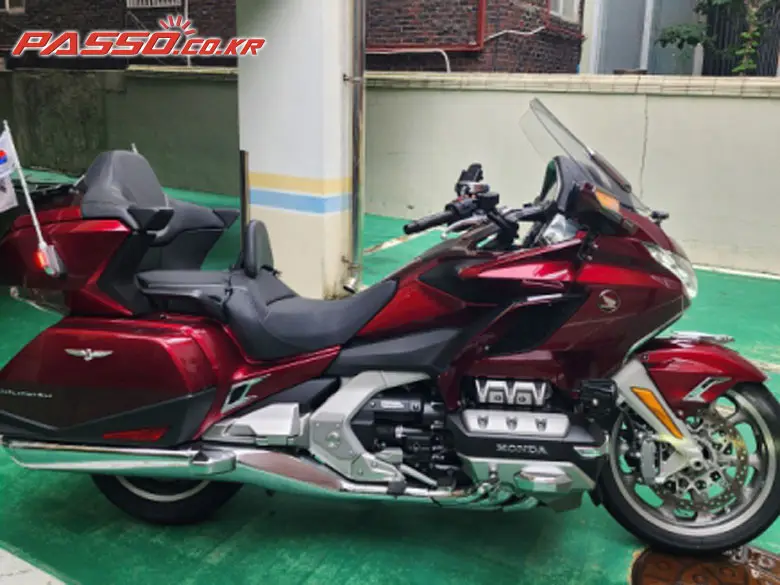 Honda Gold Wing Tour DCT Airbag