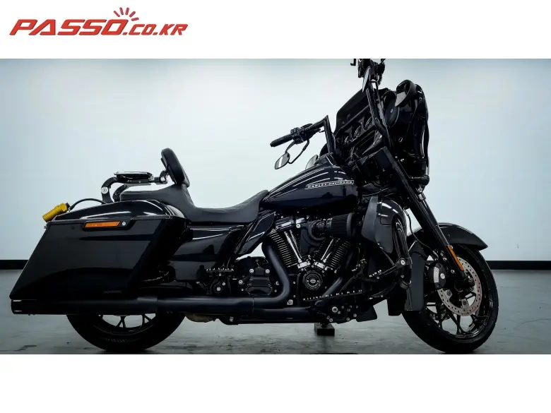 Harley-Davidson Street Glide Special