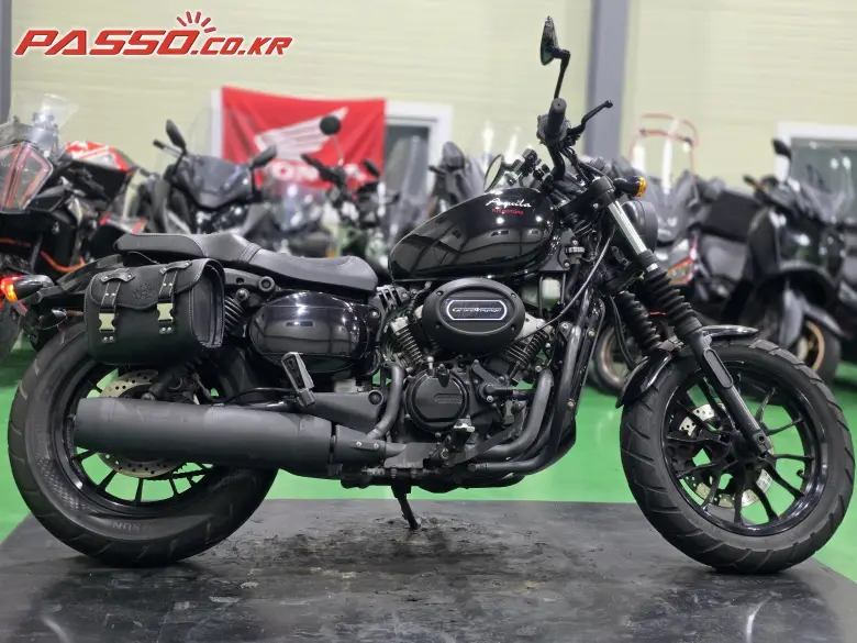 KR / S&T / Hyosung Aquila 125