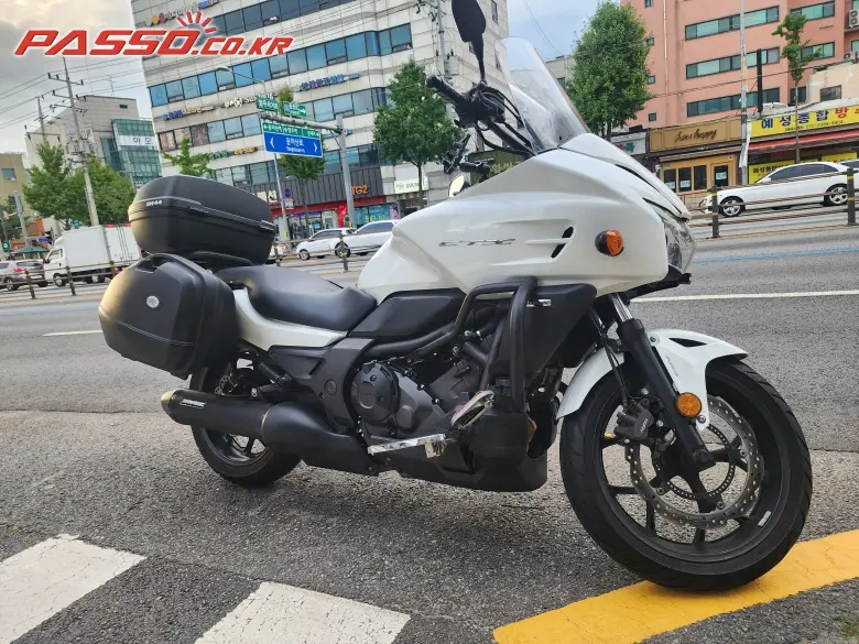 Honda CTX 700