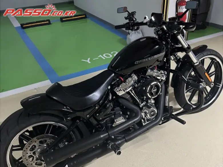 Harley-Davidson Breakout 114