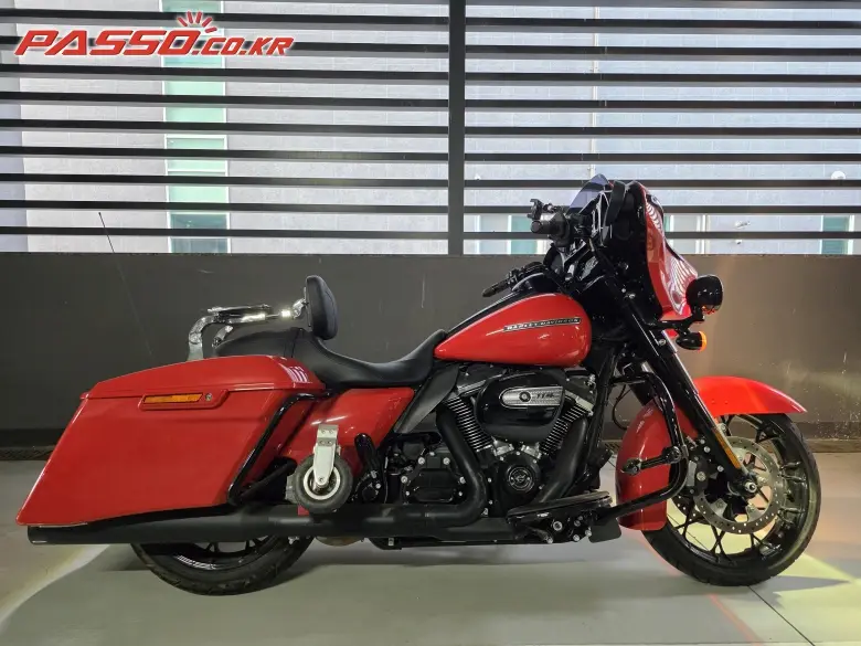 Harley-Davidson Street Glide Special