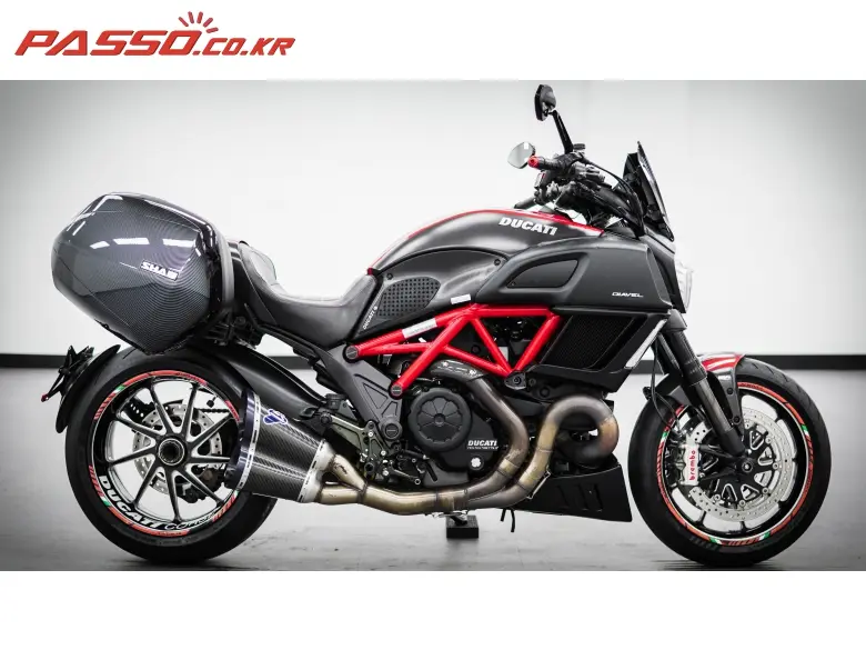 Ducati Diavel Carbon