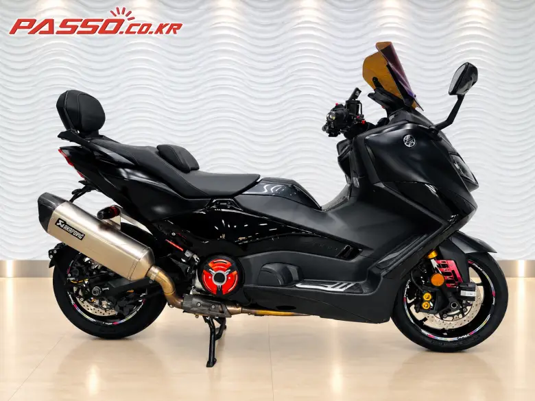 Yamaha TMAX 560