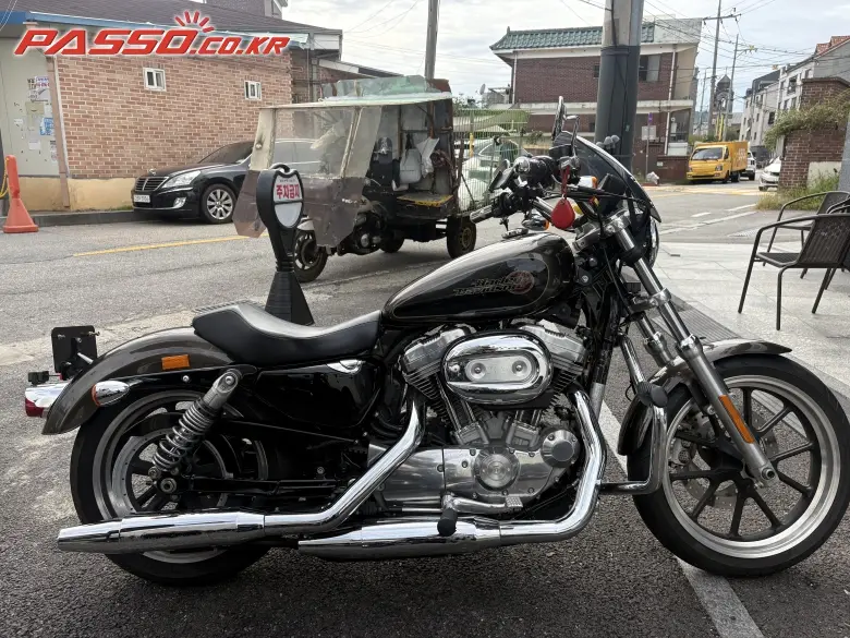Harley-Davidson 883 SuperLow