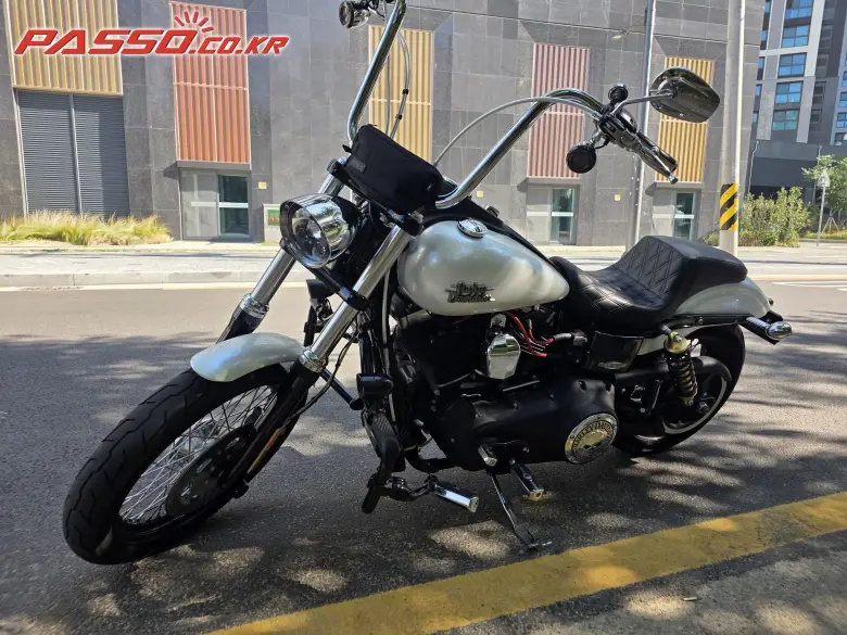 Harley-Davidson Dyna Street Bob