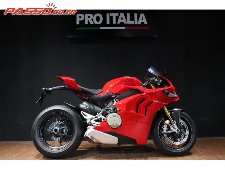 Ducati Panigale V4 S