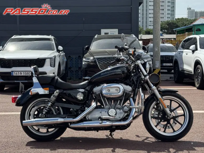 Harley-Davidson 883 SuperLow