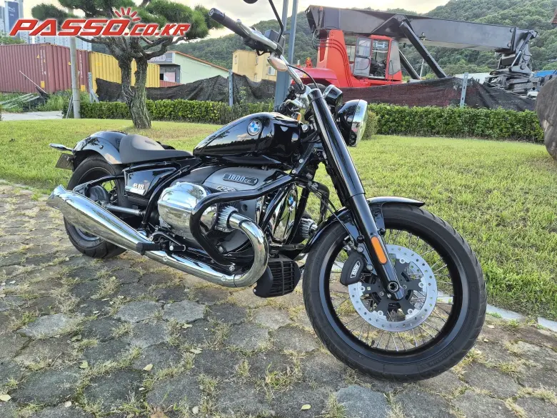 BMW R 18