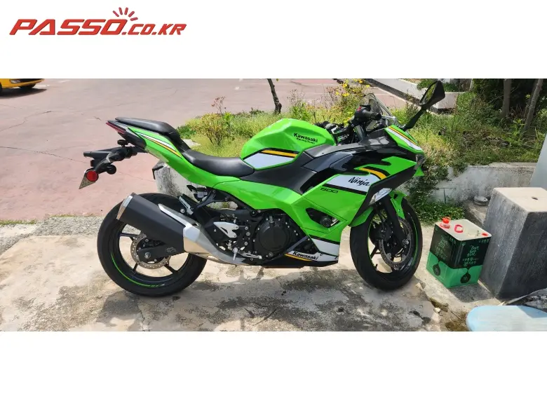 Kawasaki Ninja 500 R