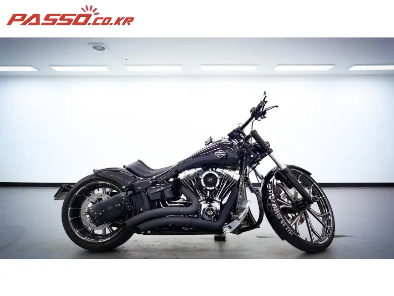 Harley-Davidson Breakout