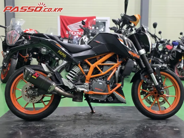KTM 390 Duke