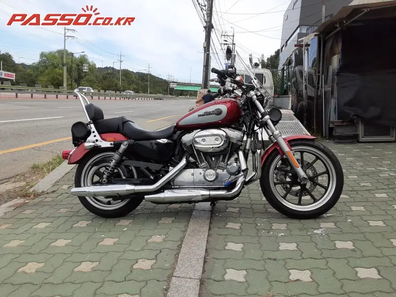Harley-Davidson 883 SuperLow