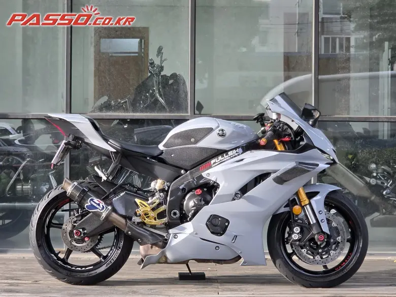 Yamaha YZF R6