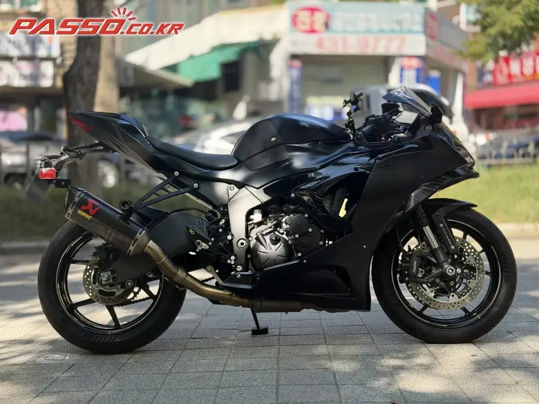 Kawasaki Ninja 6 R
