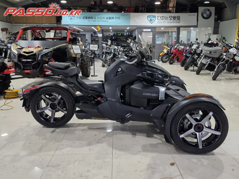 Can-Am Ryker 900 Sport