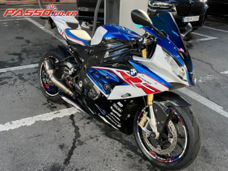 BMW S 1000 RR
