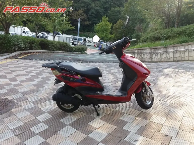 DNA Motors / Daelim Delfino 125