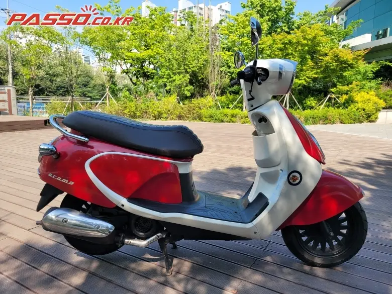 DNA Motors / Daelim Aroma 125