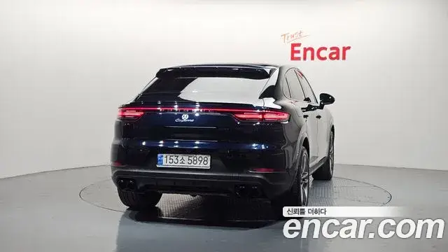 Porsche Cayenne, 2022