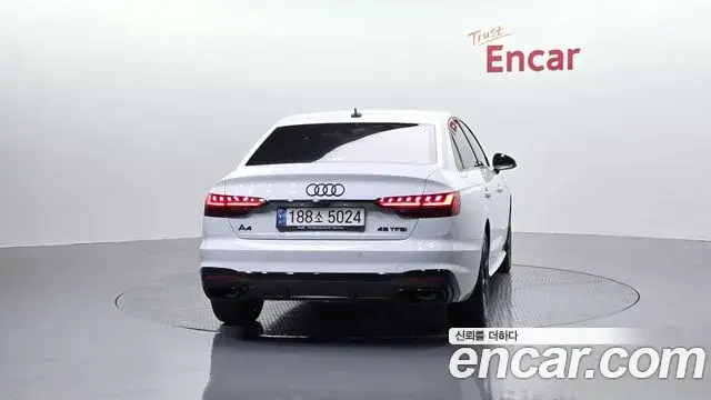Audi A4, 2022