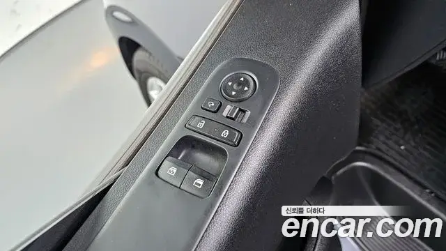 Hyundai Staria, 2022