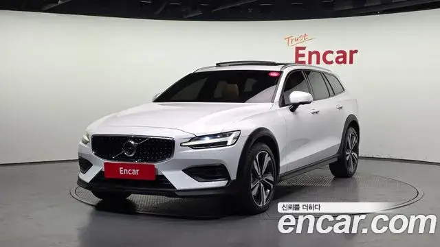 Volvo V60 Cross Country, 2020