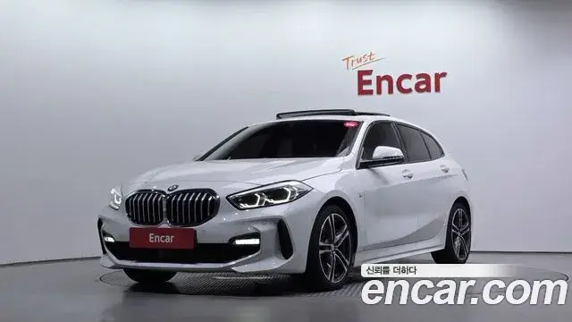 BMW 1 Series, 2023