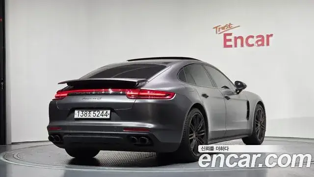 Porsche Panamera, 2018