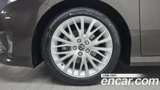 Toyota Camry, 2019