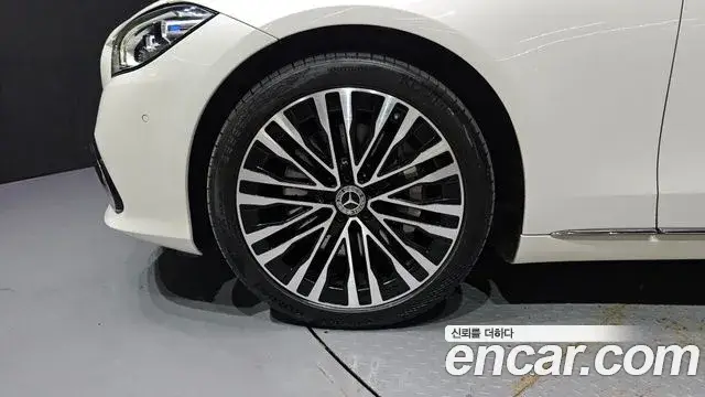 Mercedes-Benz S-Class, 2022