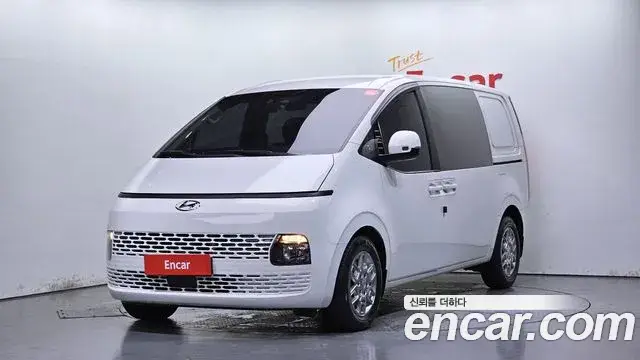 Hyundai Staria, 2022