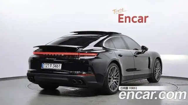 Porsche Panamera, 2024
