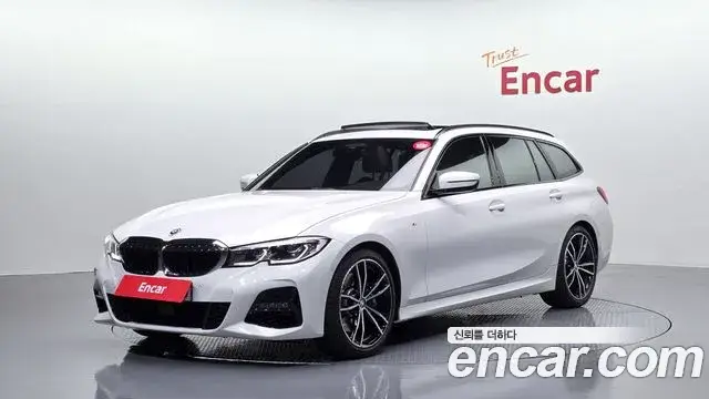 BMW 3 Series, 2022