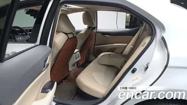 Toyota Camry, 2018