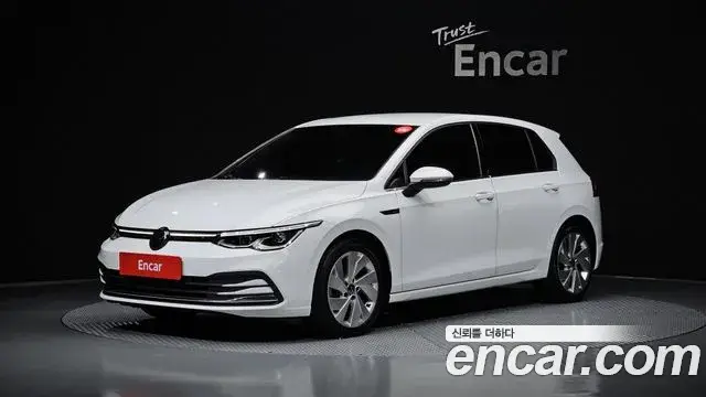 Volkswagen Golf, 2022