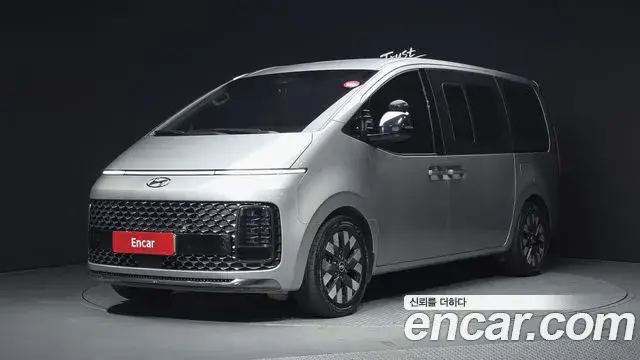 Hyundai Staria, 2022