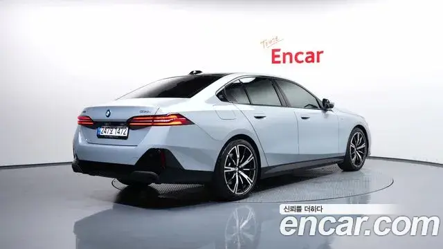 BMW 5 Series, 2025